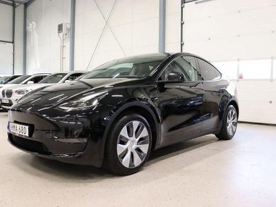 Svart Begagnad 2023 Tesla Model Y Long Range AWD SUV | 408 800 kr (Marknadspris)