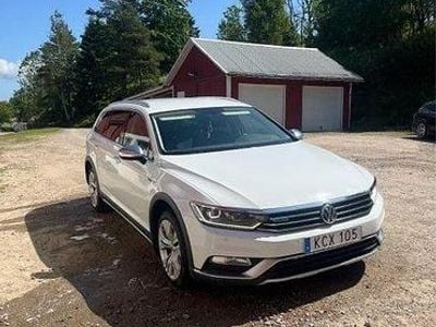 Vit Begagnad 2017 VW Passat Alltrack Kombi | 134 000 kr (Marknadspris)