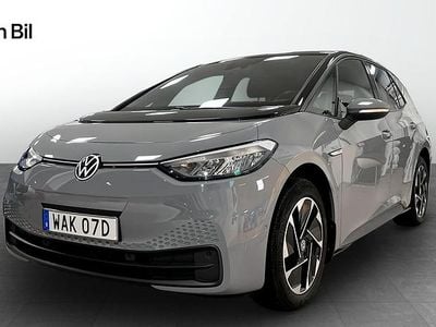 Grå Begagnad 2023 VW ID.3 Pro Performance Halvkombi | 279 900 kr (Marknadspris)