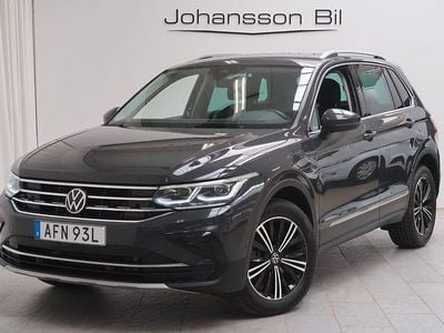 Grå Begagnad 2021 VW Tiguan Elegance SUV | 244 900 kr (Lite dyr)