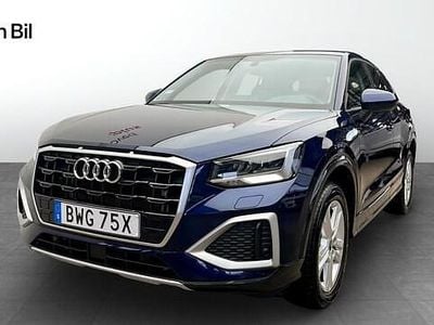 Begagnad Audi Q2 Advanced Plus 150 HK (110 kW) 2022 Navarrablå metallic SUV
