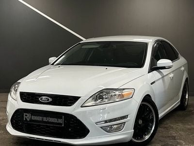 Begagnad Ford Mondeo Titanium 200 HK (147 kW) 2011 Vit Halvkombi