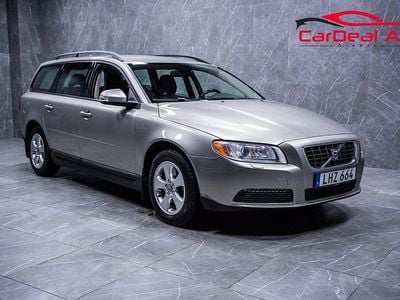 Ljusbrun Begagnad 2008 Volvo V70 Kinetic Kombi | 48 800 kr (Marknadspris)