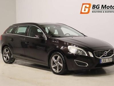 Svart Begagnad 2011 Volvo V60 Momentum Kombi | 79 800 kr (Marknadspris)