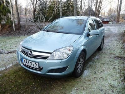 Isbergsblåpearl Begagnad 2010 Opel Astra Kombi | 24 000 kr (Bra pris)