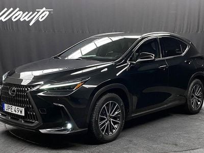 Begagnad Lexus NX450h+ Executive Line 309 HK (227 kW) 2022 Svart SUV