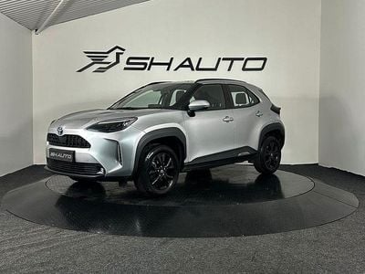 Silver Begagnad 2023 Toyota Yaris Cross Active SUV | 269 900 kr (Lite dyr)