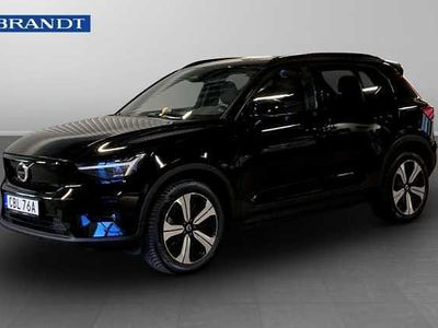 Svart Begagnad 2023 Volvo XC40 Plus SUV | 344 900 kr