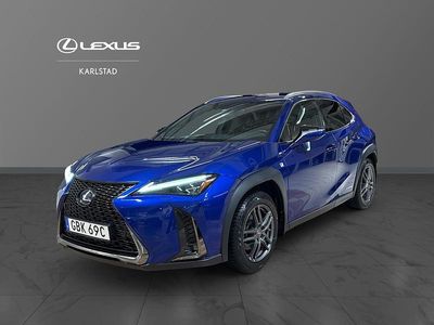 Blå Begagnad 2019 Lexus UX 250h E-FOUR SUV | 269 000 kr (Marknadspris)