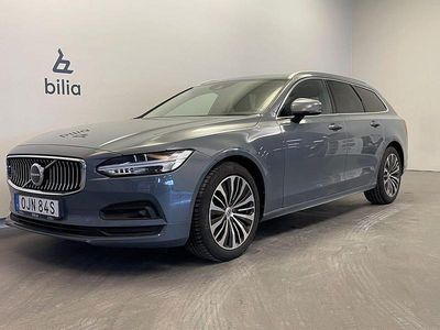Grå Begagnad 2020 Volvo V90 Momentum Kombi | 329 500 kr (Marknadspris)