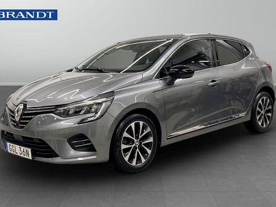 Grå Begagnad 2023 Renault Clio V Techno | 174 900 kr (Marknadspris)