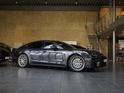 Porsche Panamera 4S