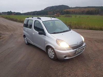 Toyota Yaris Verso