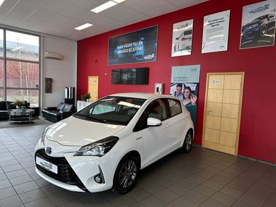 begagnad Toyota Yaris Hybrid Backkamera Apple Carplay 989kr/MÅN*