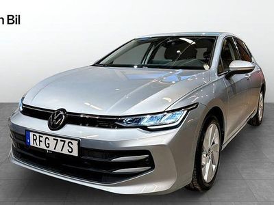 Oyster silver metallic Begagnad 2025 VW Golf VIII Edition | 289 900 kr (Marknadspris)