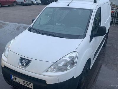 Begagnad 2012 Peugeot Partner Minibuss | 38 000 kr (Bra pris)