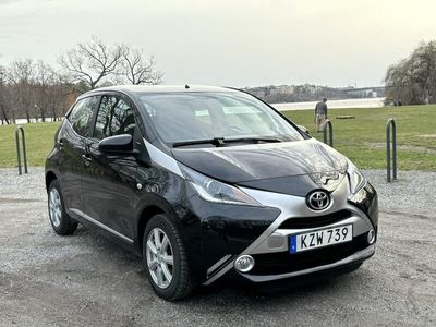 begagnad Toyota Aygo 5-dörrar 1.0 VVT-i X-CLUSIV Euro 5