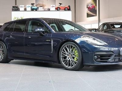 Porsche Panamera 4
