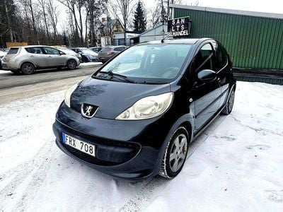 Begagnad Peugeot 107 68 HK (50 kW) 2007 Grå Halvkombi