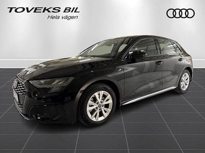 Brilliantsvart Begagnad 2023 Audi A3 Proline Sedan | 279 000 kr (Marknadspris)