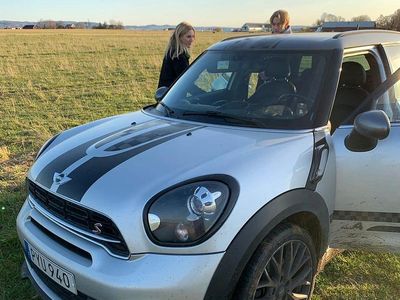 Silver med jcw stripes nya på huv och baklucka Begagnad 2016 Mini John Cooper Works Countryman SUV | 149 000 kr