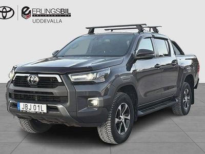 Grå Begagnad 2023 Toyota HiLux Pickup | 519 900 kr (Bra pris)