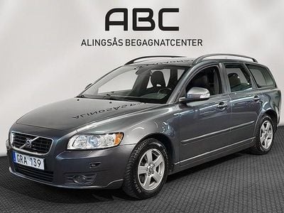 Begagnad Volvo V50 Momentum 145 HK (106 kW) 2010 Grå Kombi