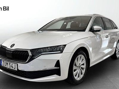 Vit Begagnad 2025 Skoda Octavia Selection Kombi | 289 900 kr (Bra pris)