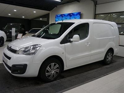 Begagnad Citroën Berlingo 99 HK (72 kW) 2017 Vit Minibuss