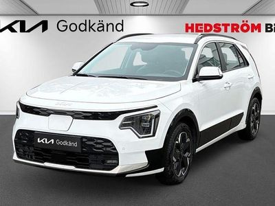 Vit Begagnad 2023 Kia e-Niro SUV | 329 000 kr (Marknadspris)