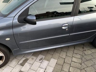 begagnad Peugeot 206 5-dörrar 1.6 XS