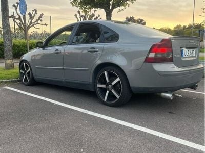 Volvo S40