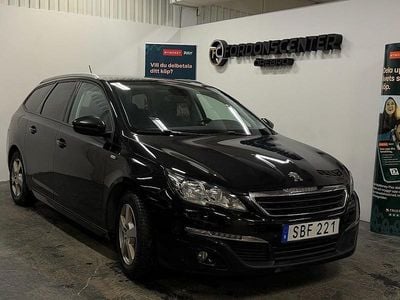 Begagnad Peugeot 308 SW 120 HK (88 kW) 2016 Svart Kombi