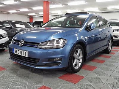 Blå Begagnad 2016 VW Golf VII Kombi | 124 500 kr (Marknadspris)