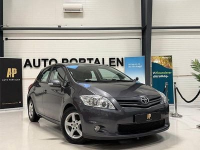 Mörkgrå Begagnad 2011 Toyota Auris Plus Halvkombi | 56 900 kr (Marknadspris)
