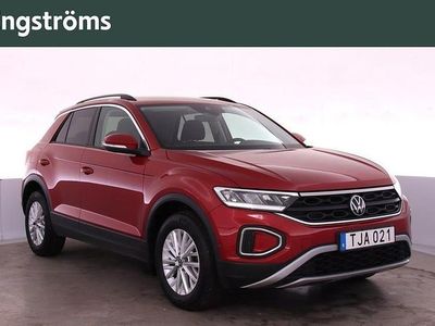 Mörkröd Begagnad 2022 VW T-Roc SUV | 225 000 kr (Marknadspris)
