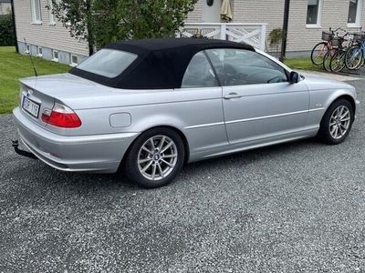 begagnad BMW 323 Cabriolet 