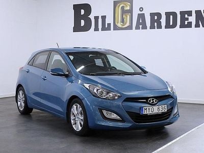 Begagnad Hyundai i30 Premium 110 HK (80 kW) 2012 Blå Halvkombi