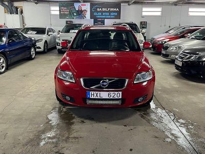 Röd Begagnad 2012 Volvo V50 Momentum Kombi | 64 900 kr (Marknadspris)