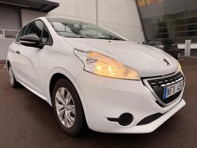 Vit Begagnad 2012 Peugeot 208 Halvkombi | 77 000 kr (Lite dyr)