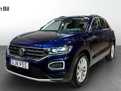 Blå Begagnad 2018 VW T-Roc SUV | 184 900 kr (Superpris)