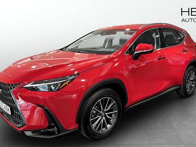 Röd Begagnad 2023 Lexus NX350h Business Edition SUV | 439 900 kr