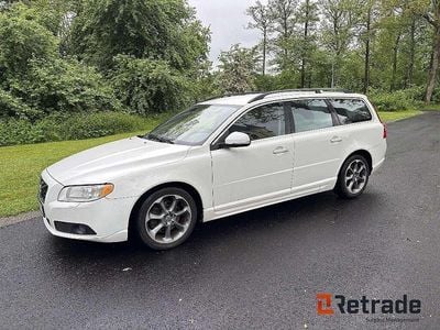 Vit Begagnad 2011 Volvo V70 Momentum Kombi | 1 000 kr