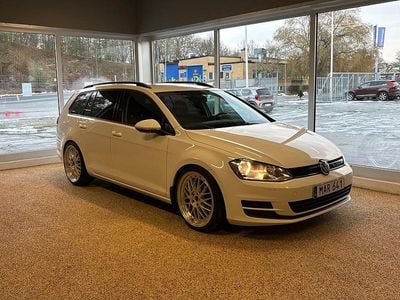 Vit Begagnad 2015 VW Golf VII Kombi | 89 900 kr (Marknadspris)