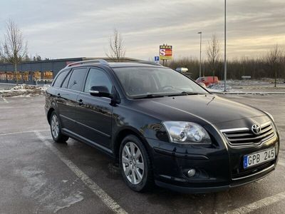 begagnad Toyota Avensis Kombi 2.0 D-4D