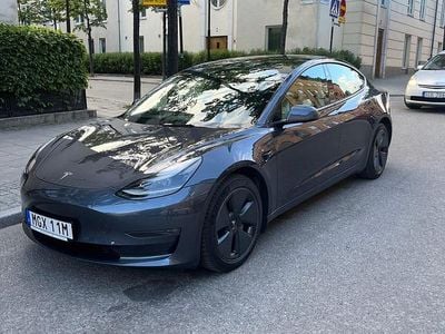 Begagnad 2022 Tesla Model 3 Long Range AWD Sedan | 330 000 kr (Lite dyr)