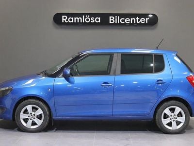 Begagnad Skoda Fabia Ambiente 86 HK (63 kW) 2014 Blå Halvkombi