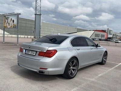 BMW 750