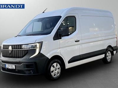 Vit Begagnad 2025 Renault Master Pickup | 699 900 kr