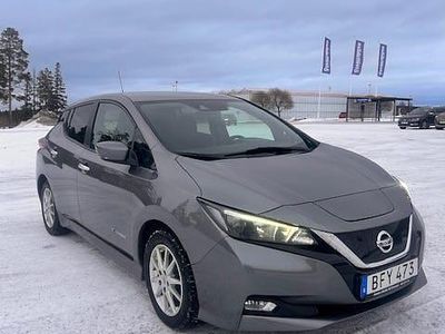 Begagnad Nissan Leaf 110 kW (150 HK) 2018 Halvkombi